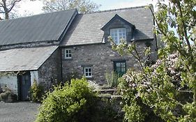 Alltybrain Farm Cottages And Farmhouse B&B